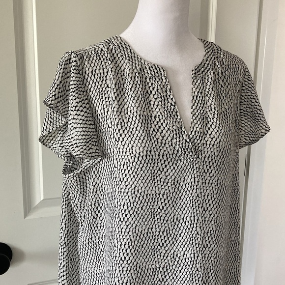 Adrianna Papell large blouse v-neck flutter sleeves black - Picture 3 of 10